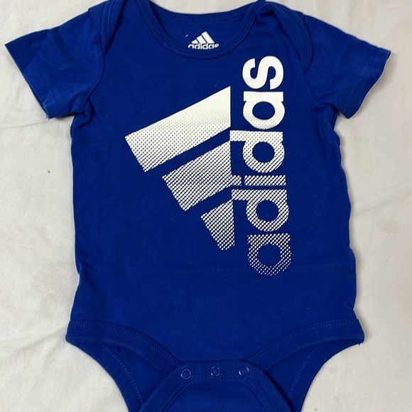 9M Adidas romper and onesie bundle - Picture 5 of 7